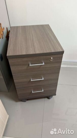 Офисная мебель