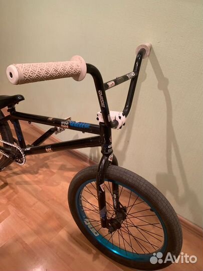 Трюковой велосипед бмх кастом