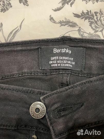 Джинсы Bershka мужские черные