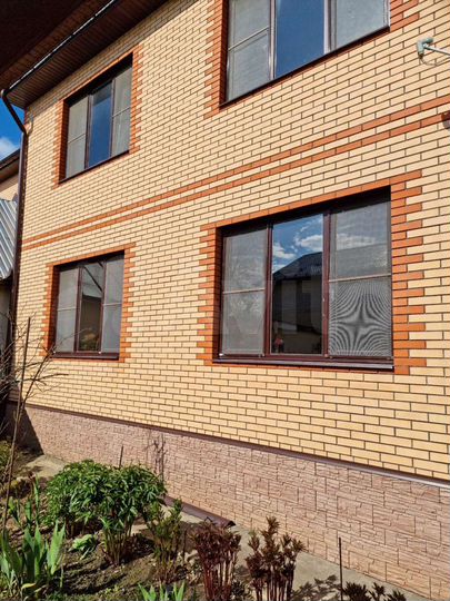 Дом 250 м² на участке 8 сот.