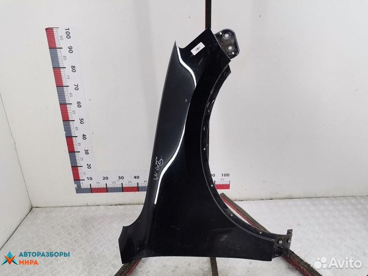 Крыло переднее правое Volkswagen Touareg 2 2012