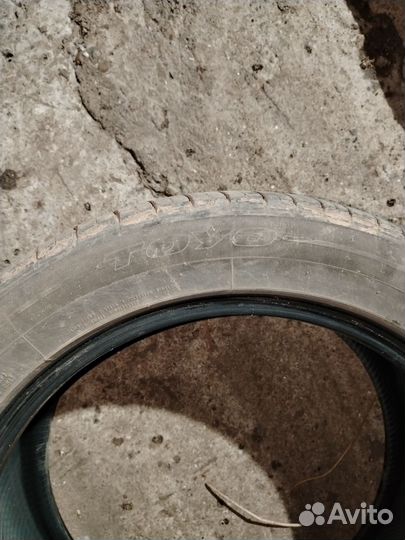 Toyo Tranpath MPZ 215/50 R17 95V