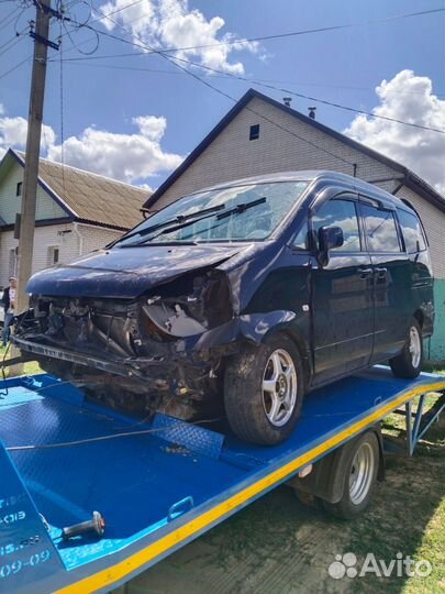 Nissan serena c24