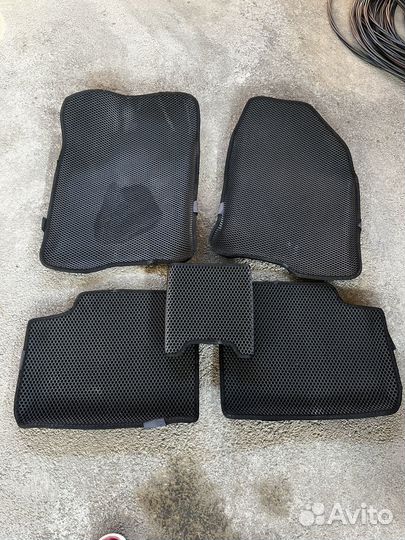 Полики на весту