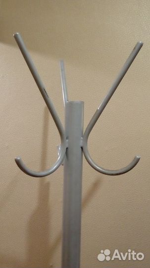 Вешалки для одежды металлические (2 шт.)