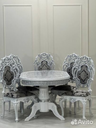 Столы и стулья. в наличии