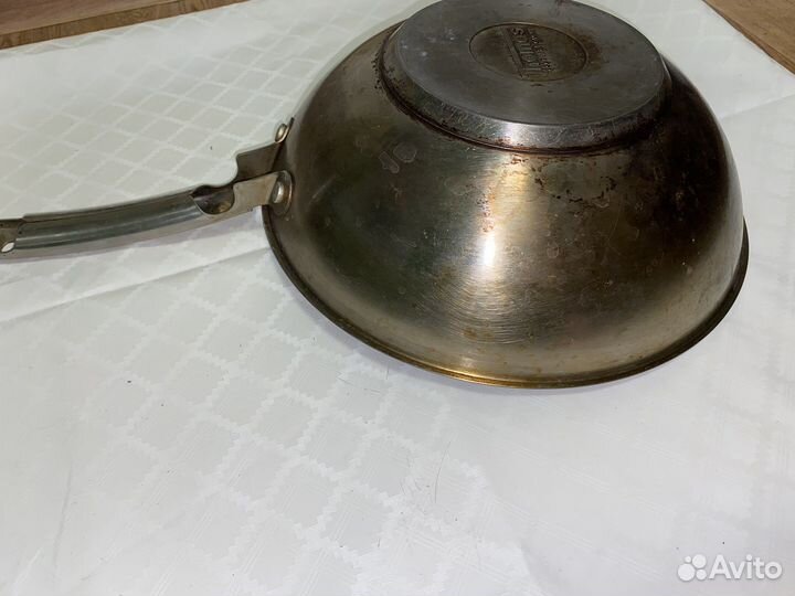 Сковорода с крышкой Вок