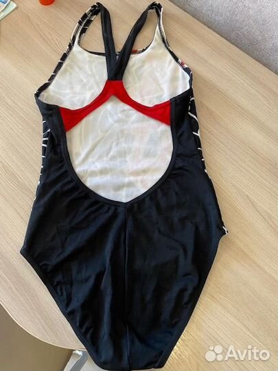 Купальник arena