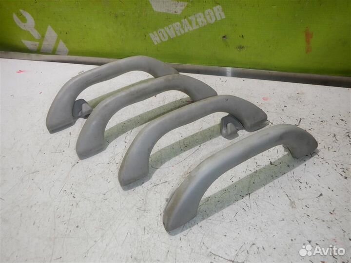 Ручка внутренняя потолочная Фольксваген Пассат Б5