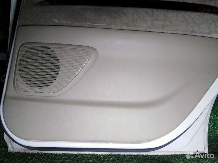 Дверь задняя правая Toyota Vista Ardeo SV50