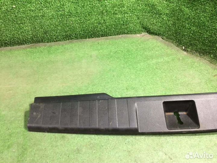 Накладка замка багажника Subaru Outback BR9 EJ253