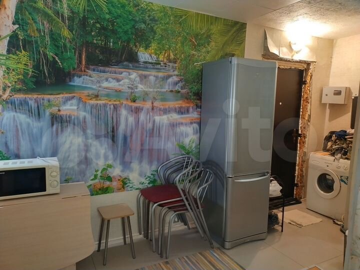 Комната 18 м² в 4-к., 1/9 эт.