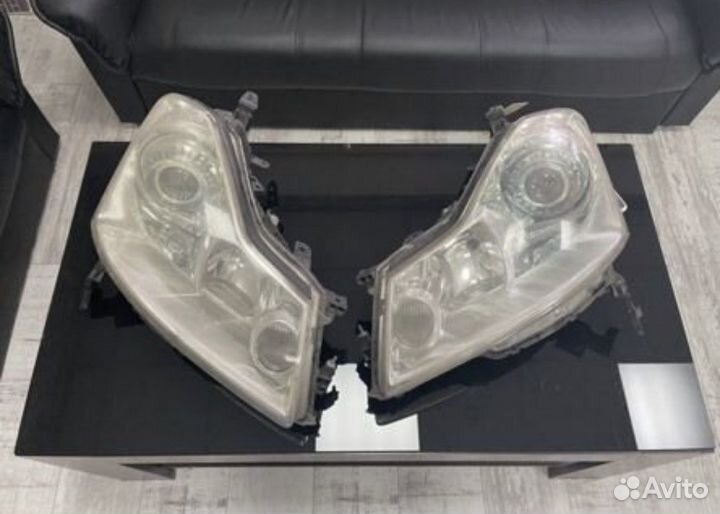 Фары на nissan fuga/ infiniti m 35 ксенон