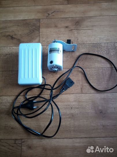 Мотор и педаль для швейной машинки