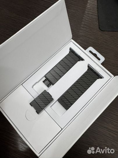 Ремешок pitaka Carbon Apple Watch