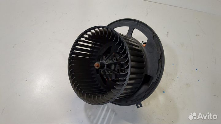 Двигатель отопителя BMW X1 (E84)