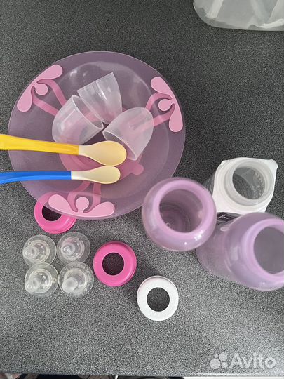 Отлам детскую посуду для питания