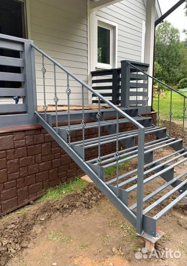 Лестница металлическая. На рынке 10 лет