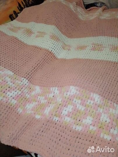 Игрушки, пледы