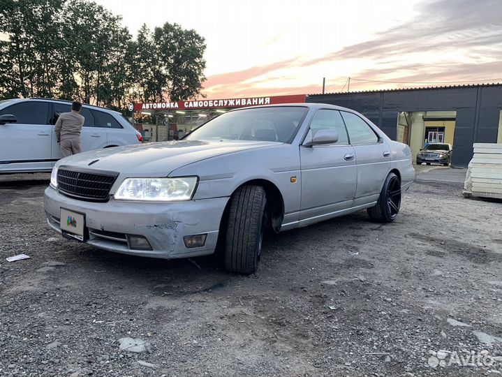 Nissan Laurel 2.0 AT, 2000, 250 000 км