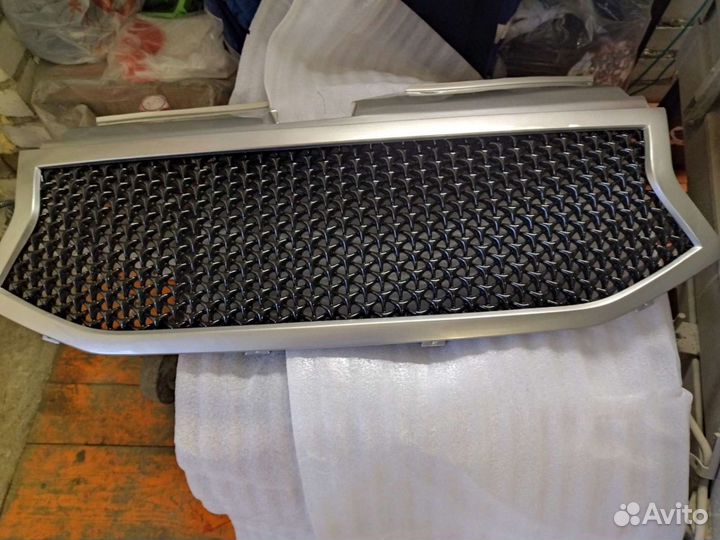 Решетка радиатора 