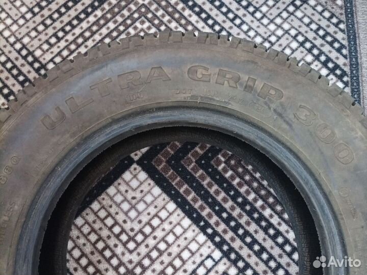 Goodyear Ultra Grip 300 5.50/20 R14