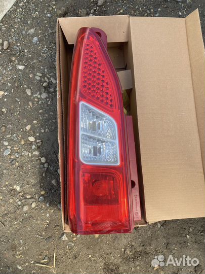 Фонарь задний Ситроен berlingo
