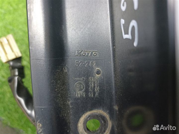 Стоп-сигнал правый Toyota Sienta NCP81