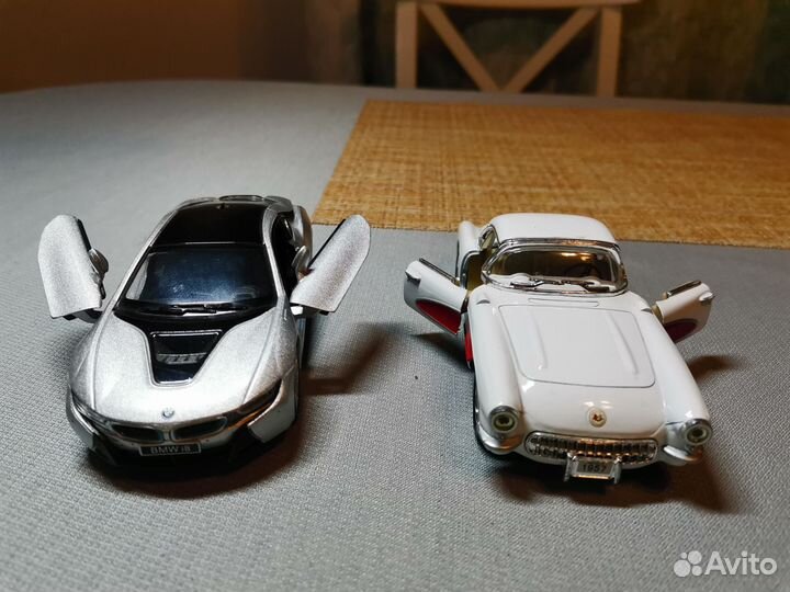 Машинка Kinsmart BMW i8