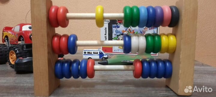 Пазл Disney, деревянные счеты и др игрушки