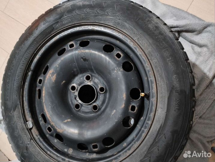 Nokian Tyres Hakkapeliitta 7 185/65 R15 92