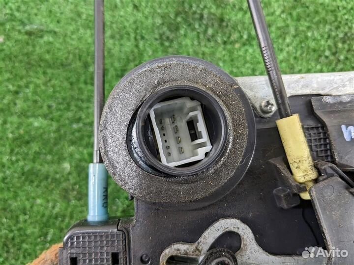 Замок двери задней правой Suzuki Grand Vitara 2008