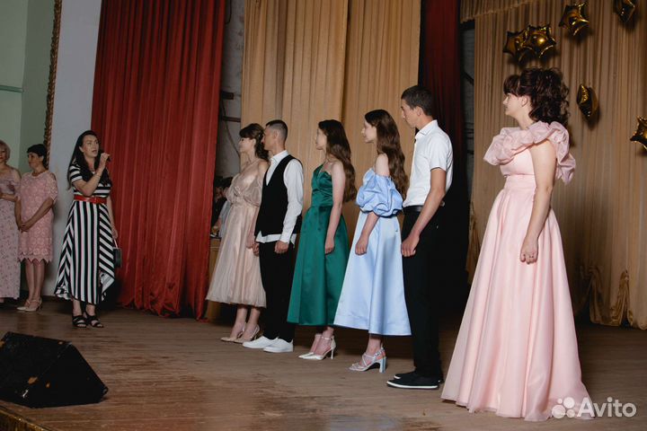 Женские вечерние платья