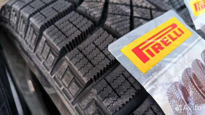 Pirelli Ice Zero FR 185/65 R15 92T