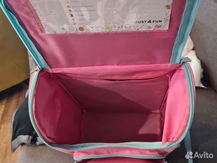 Рюкзак школьный для девочки 1 класс