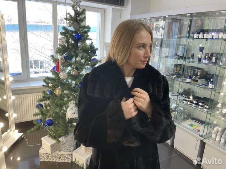 Шуба женская натуральная из мутона