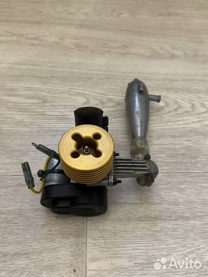 Двигатель kyosho gs11r с электиро стартером