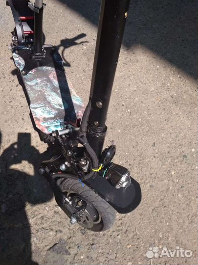 Самокат взрослый currus m10