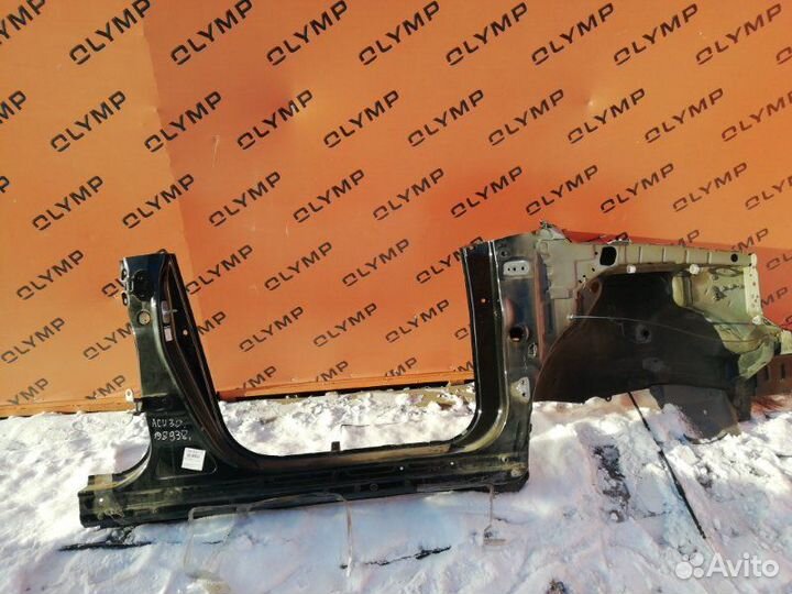 Порог кузова правый Toyota Harrier ACU30 2AZ-FE