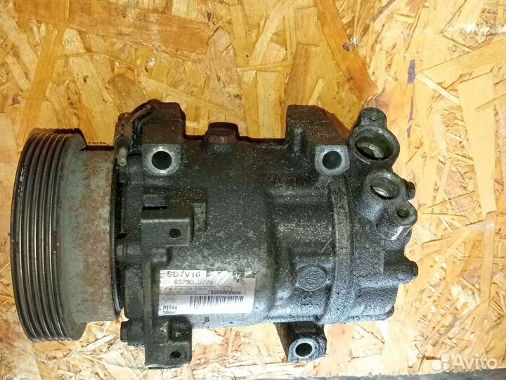 Компрессор кондиционера Renault Logan 1