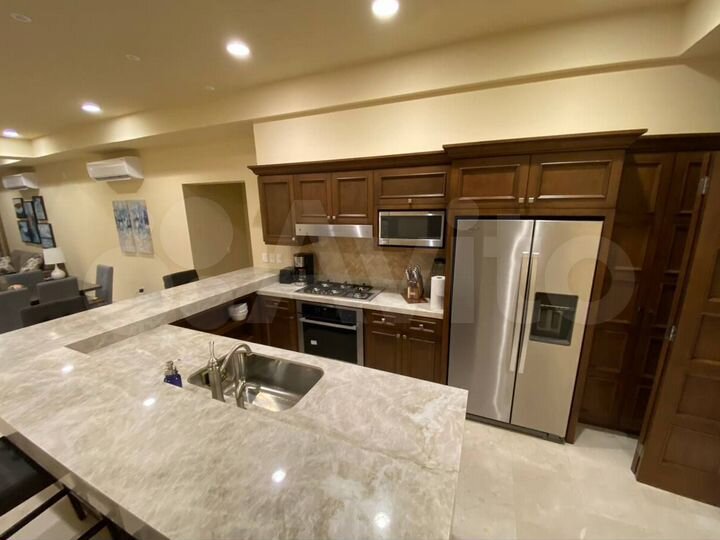 Гостиница, 1000 м²