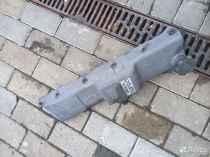 Клапанная крышка Toyota land cruiser Prado 1kz