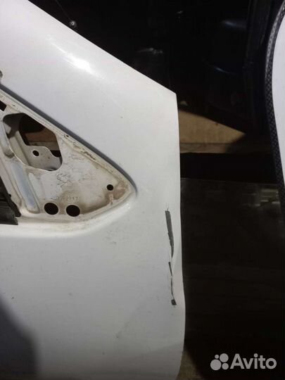 Передняя правая дверь с дефектом Renault Logan 2