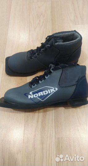 Лыжные ботинки(37 р.)