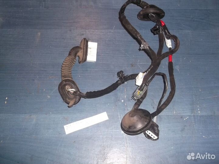 Электропроводка двери задней левой (Kia Ceed)