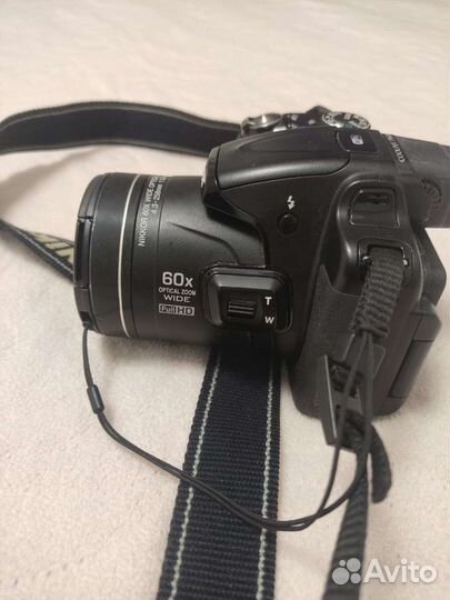 Зеркальный фотоаппарат Nikon coolpic P600