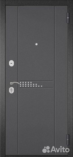 Металлические двери в квартиру