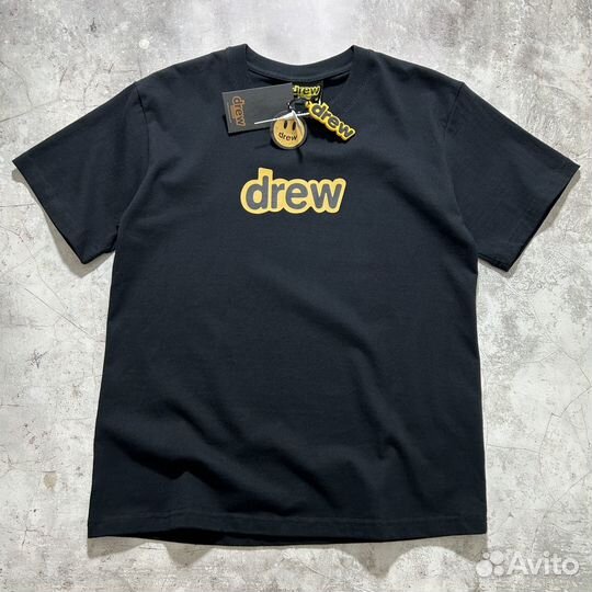 Футболка Drew
