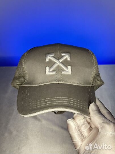 Бейсболка OFF white