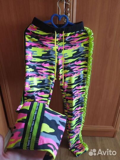 Спортивный костюм женский